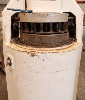 wp   delilno okroglilni stroj 